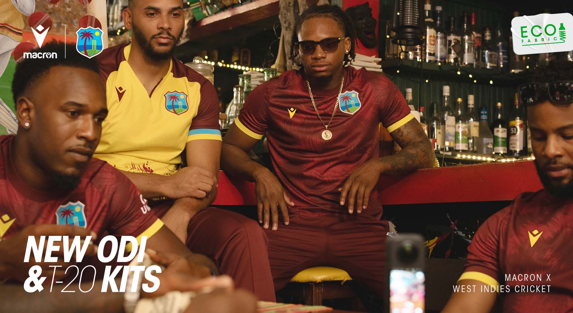 Il granata, il giallo dorato del sole e le fronde delle palme nelle nuove maglie di West Indies Cricket